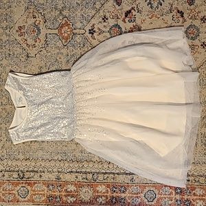 Girls, sparkly dress, size 7/8 (M)